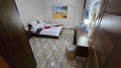 Photo - Pyramids Golden Gate Hotel