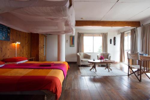 Q2 Bar & Guesthouse, Ilala