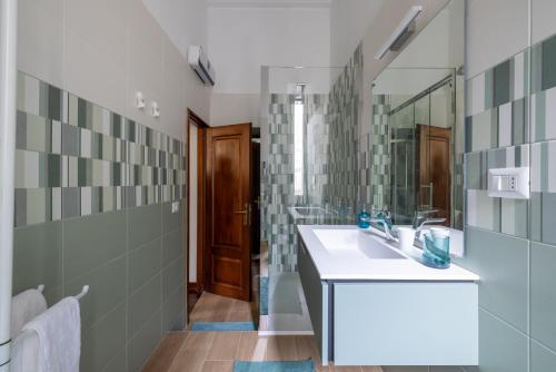 Luxury apartment in the Heart of Rome - near metro A and B, Řím (fotografie 5)