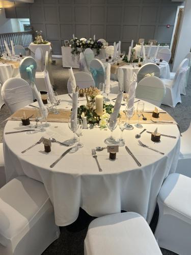 The Pear Tree Inn & Country Hotel - image 2