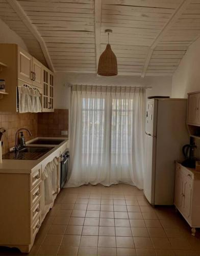Cozy attic with terrace, Durrës (photo 6)