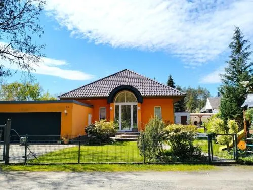 Ferienwohnung Am Waldesrand - Garten, Terrasse, Grill, Luftkühler, Massagesessel, Kinderspielecke, Spielekonsole in Cottbus, Deutschland