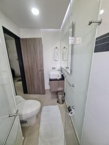 504 Moderno Aparta-Suite en Versalles Tipo Loft - Cali Tower Suites & Lofts - image 2