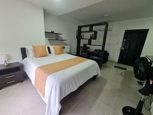 504 Moderno Aparta-Suite en Versalles Tipo Loft - Cali Tower Suites & Lofts - image 3