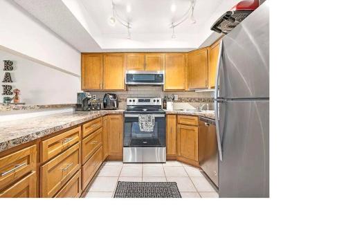 Pelican Inlet-Cozy Beach Condo! in หาดเครสเซนต์