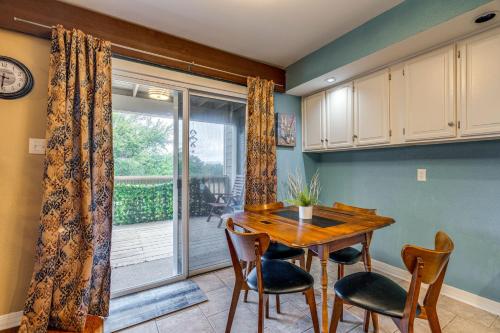 Lago Vista Golf Getaway with Decks and Pool Access! in Lago Vista, USA