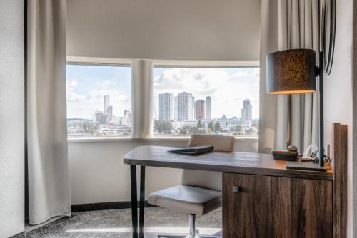 Bilderberg Parkhotel Rotterdam - image 3