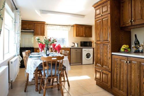 Konyha, Carna Chalet in Salthill
