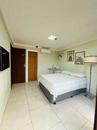 Double Room image 10