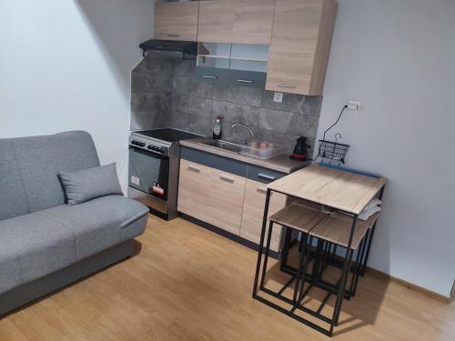 Loukas, Galaxidi (photo 8)
