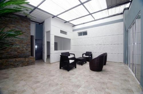 Tesis özellikleri, Bayit Tov Circunvalar Hotel in Pereira