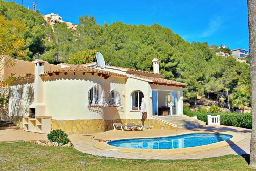 Alldo - hill side with private pool in Moraira - image 4