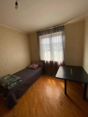 5th floor room in the flat R1