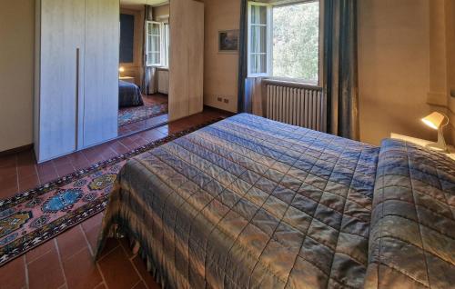 Awesome Home In Fucecchio With Jacuzzi