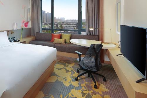 room detail thumbnail 1