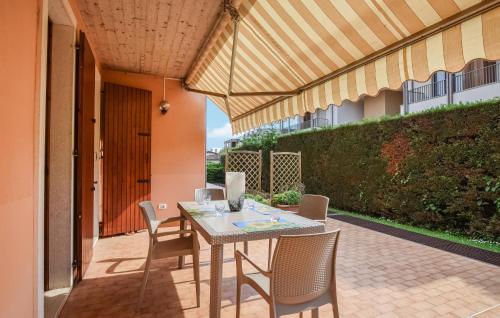 Amazing Apartment In Bardolino - image 2