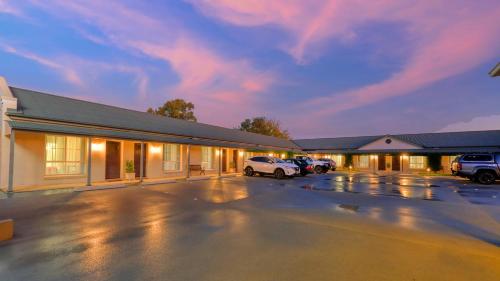 Breakout Motor Inn in Cowra