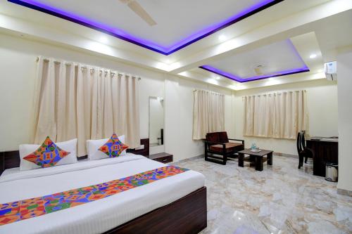 1 queen bed