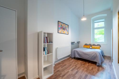Modern, Central flat with workspace, Berlin (photo 10)