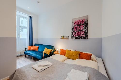 Spacious, central 3 room flat with gym & play area, Berlin (photo 4)