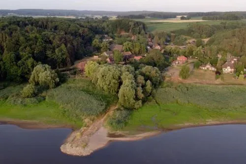 Kunst Ferienwohnung 200 Meter zum Elbesandstrand in Neu Darchau, Deutschland