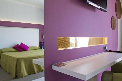 1 queen bed