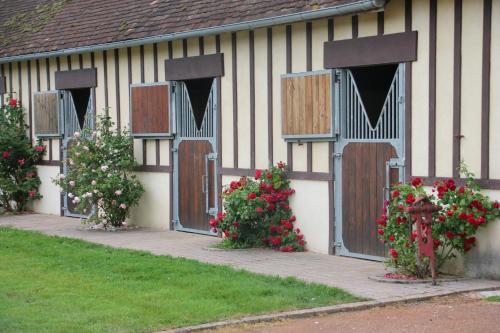 Maison au cœur d'un haras avec accès étang - Location saisonnière - Villeneuve-en-Perseigne