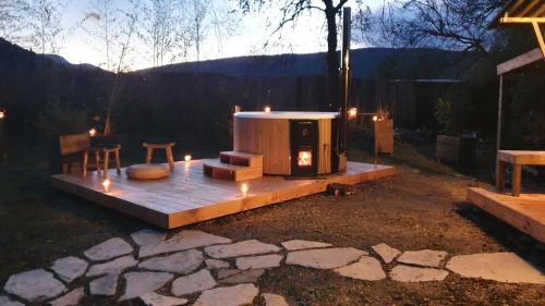 Massaaž, Les Gites du Fesquet - T3 lumineux et spacieux dans cadre calme et verdoyant in Cazilhac