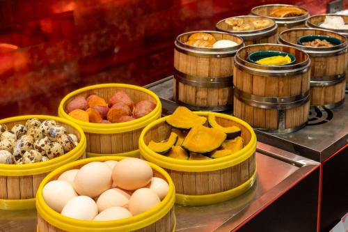 Echarm PLUS International Hotel Zhujiang New Town Wuyangcun Metro Station - Free Deliver Service to Canton Fair Complex During Canton Fair Period – Guangzhou (Canton), IA