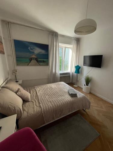 Apartament Metro Swiętokrzyska Pokoje Rooms (Apartament Metro Swietokrzyska Pokoje Rooms) in วอร์ซอ