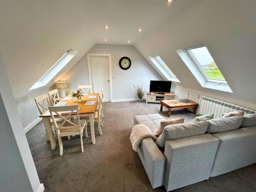 New Forest Lodge - image 13