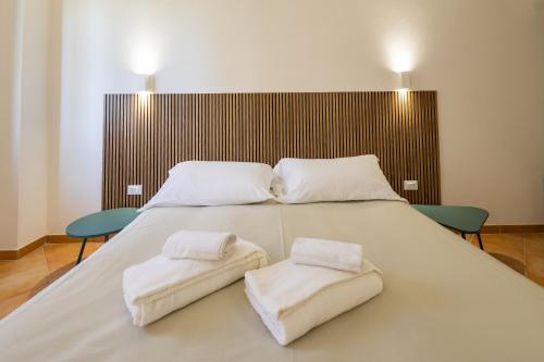 Two-Bedroom Apartment with Sea View image 10