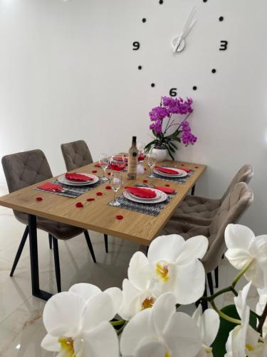 Two-Bedroom Apartment with Terrace room in Apartman Pranić Mostar