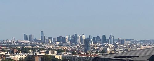 Вид, Modern apartment close to Paris in Шатільйон