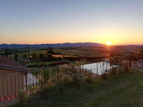 Vaade, Cintoia, Tuscany Beautiful villa with private pool in Santa Luce