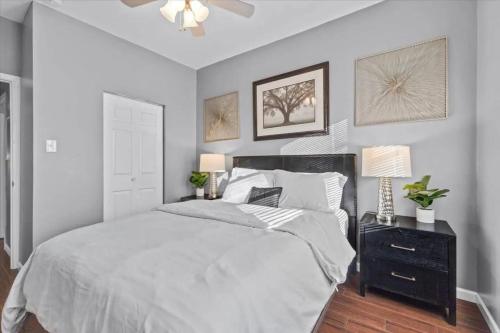 OLD LISTING 3818 Central Ave Entire near Hinkle Fieldhouse