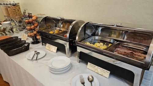 Hotel Burrhus - image 2