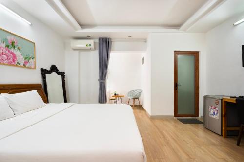 Nina Home- De Tham Street, D1