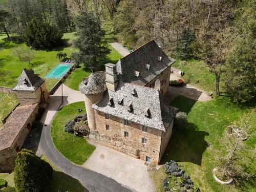 Castle in the beautiful French countryside with all modern comfort