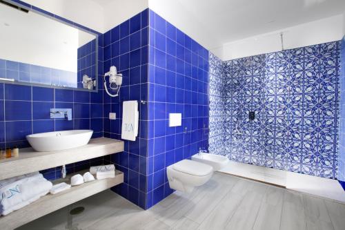 AMORE RENTALS - Villa Iside - Tap to explore photos
