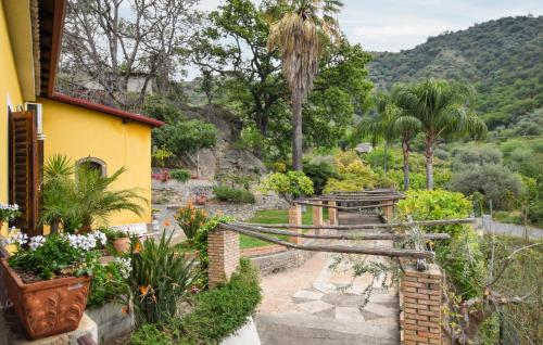 Cozy Home In Gaggi With Jacuzzi