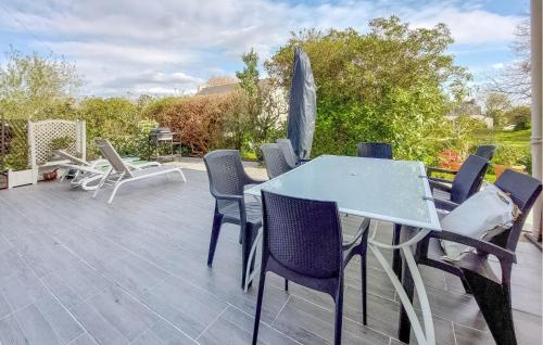 Three-Bedroom Apartment 0 in Concarneau - image 6