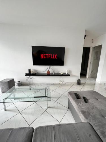 Grenoble ~ Ecole d’architecture ~ Grand-place - Location saisonnière - Grenoble