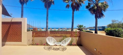 La Palma Apartments,a beachfront paradise!
