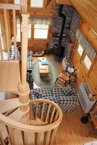 Log Cabin on Saltwater Cove