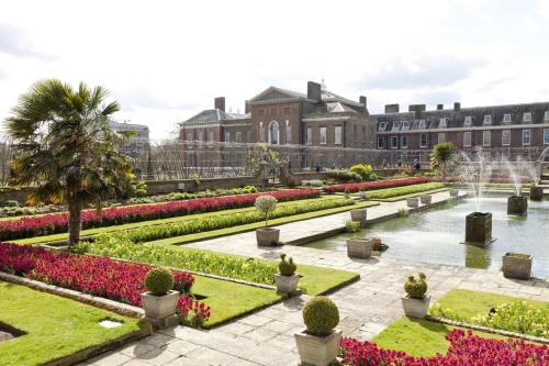 Chestnut Blossom - 1 Bedroom in Kensington