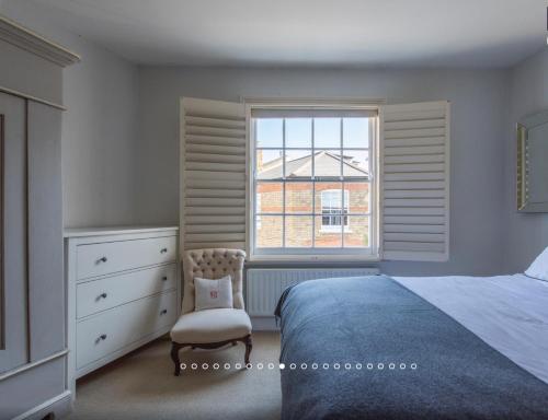 Magenta – 3 Bedroom Home by Battersea Park, London (photo 9)
