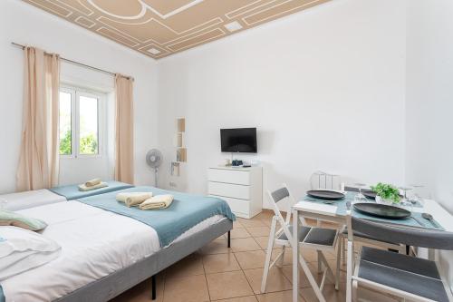 BLife Salinya private rooms at N125 in Mandil