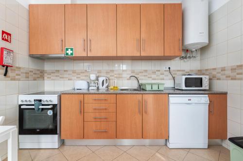 BLife Salinya private rooms at N125 in Mandil