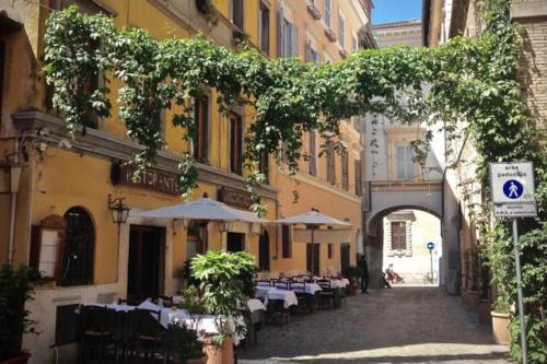 MyRentalInn - Rome - Trastevere Arch Suite, Rom